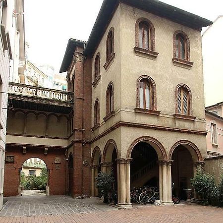 Апартаменты Sahi - Residenza Bianca Di Savoia Милан Экстерьер фото